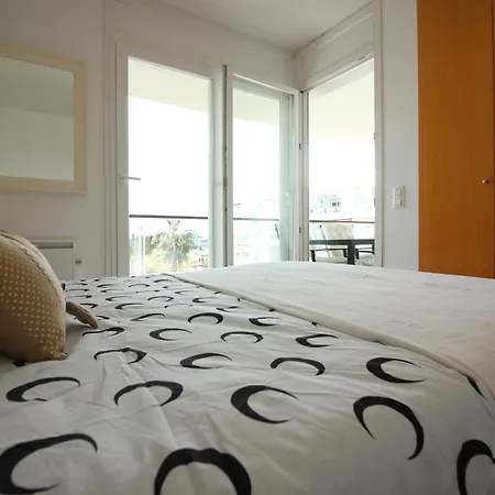 Luminoso Con Terraza Y Piscina Comunitaria En Santa Margarita, Cerca De La Playa. - Es-228-138 Lägenhet Rosas